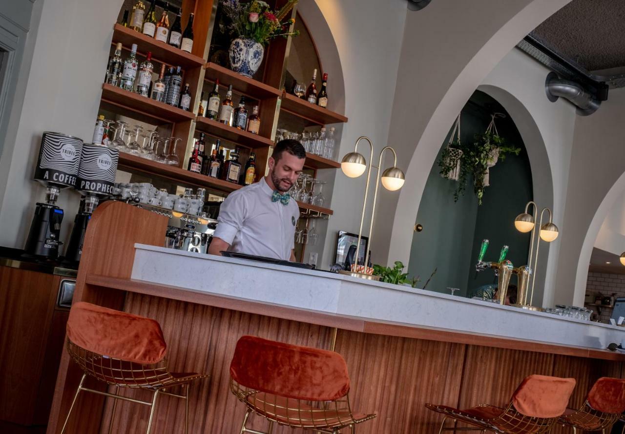 Finch Boutique Hotel, Downtown Девентер Екстериор снимка