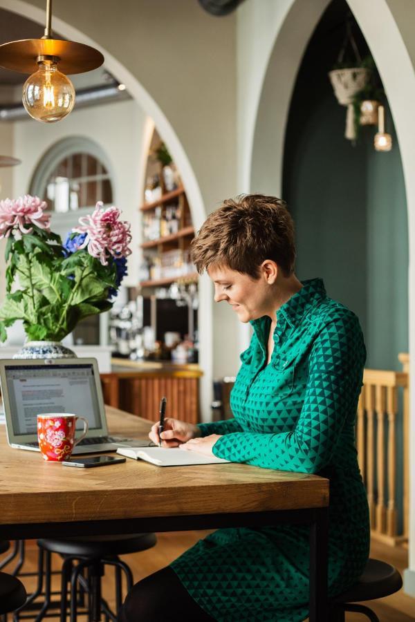 Finch Boutique Hotel, Downtown Девентер Екстериор снимка